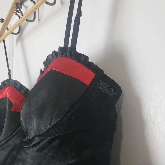 Flora black & red bra teddy size L - Picture 2 of 8